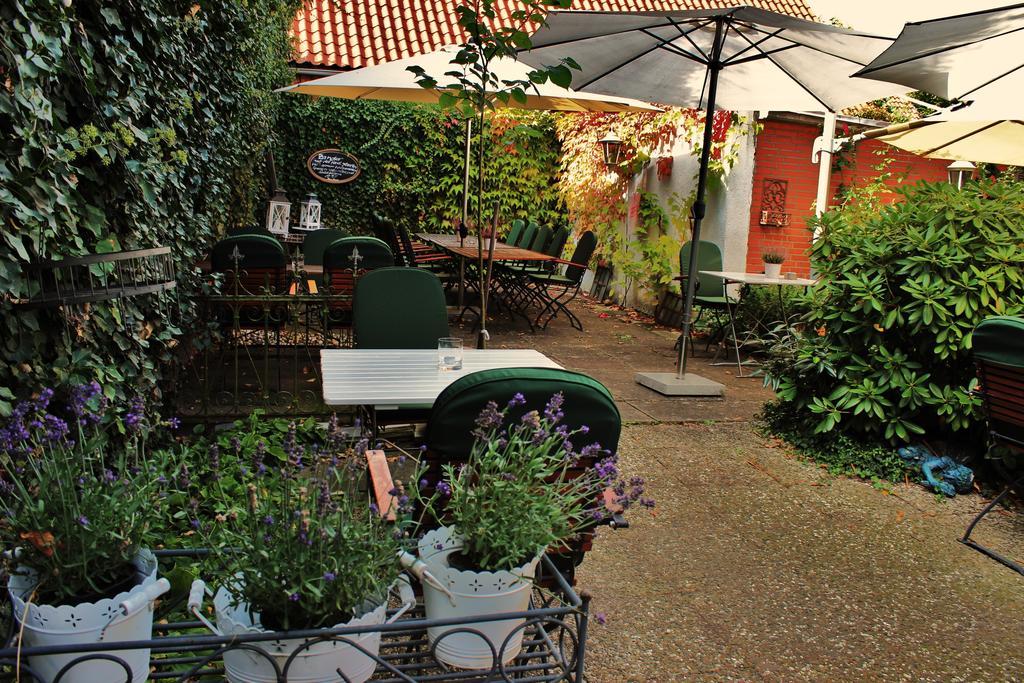 Hotel Garni Zur Linde Hitzacker Ngoại thất bức ảnh