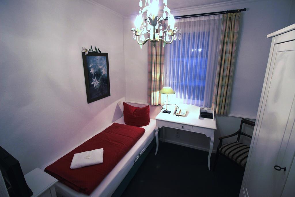 Hotel Garni Zur Linde Hitzacker Phòng bức ảnh